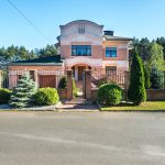 Pavele vs. asfalt vs. beton turnat: care e cea mai bună alegere?