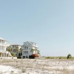 Casa de vacanță: cele mai importante aspecte de analizat când faci o achiziție